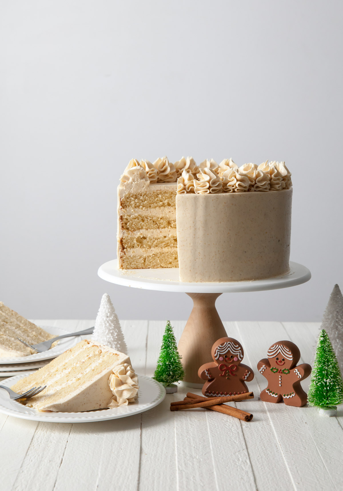 A three-layer cinnamon toast crunch cake frosted with buttercream