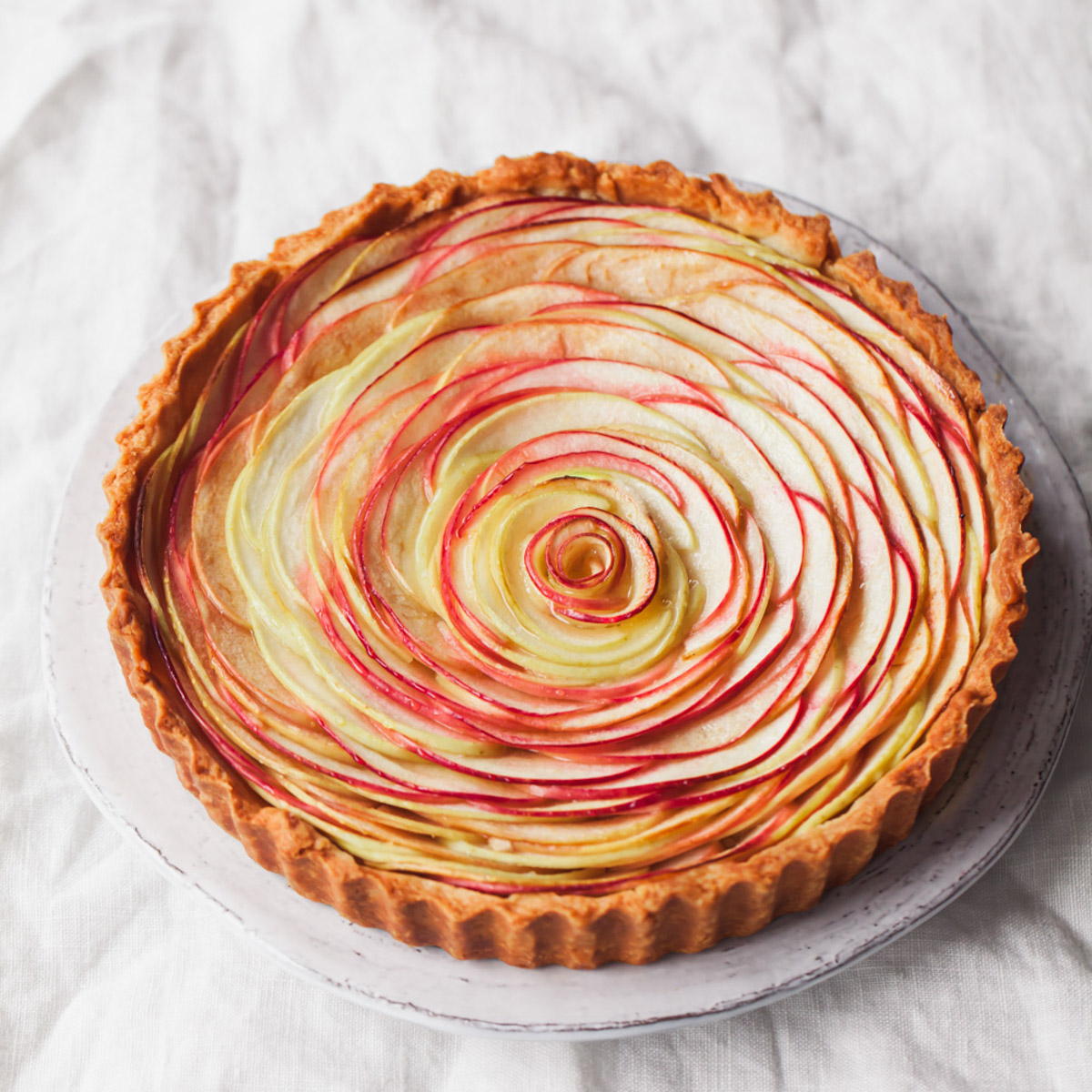 french apple pie with icing