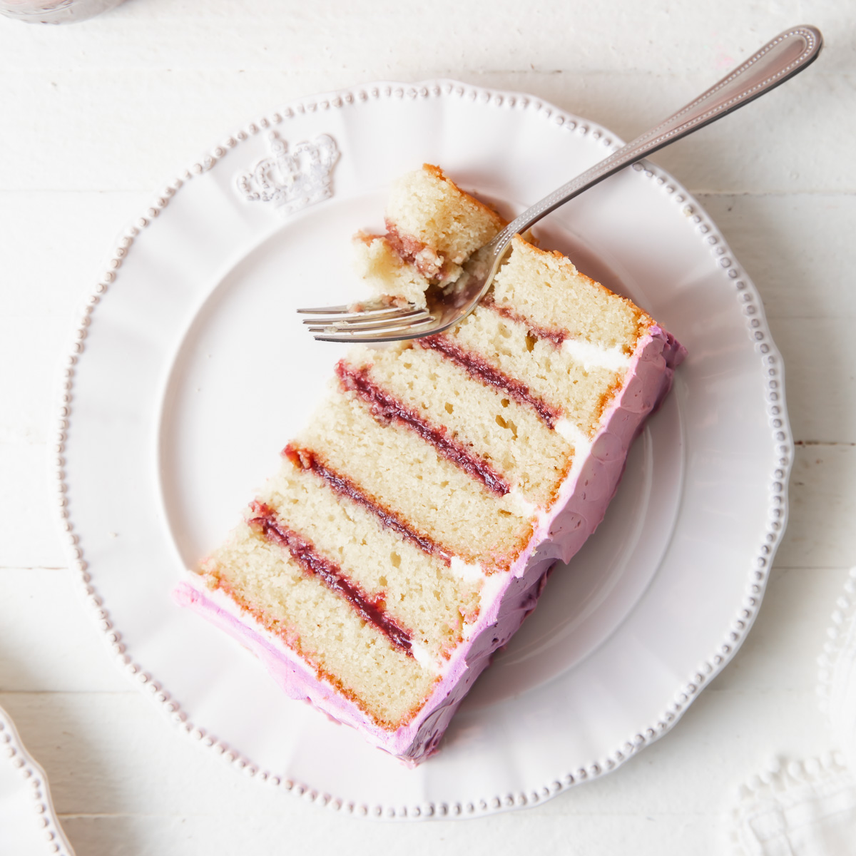 Lillies and Lavender Cake - Wilton