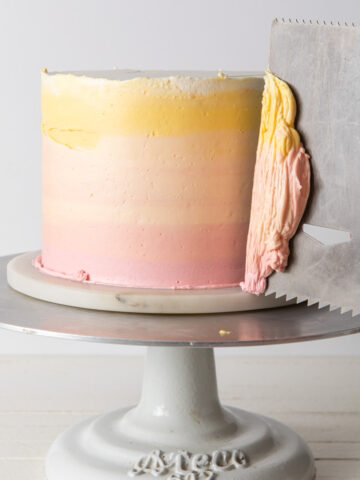 How to Ice an Ombré Cake - Style Sweet
