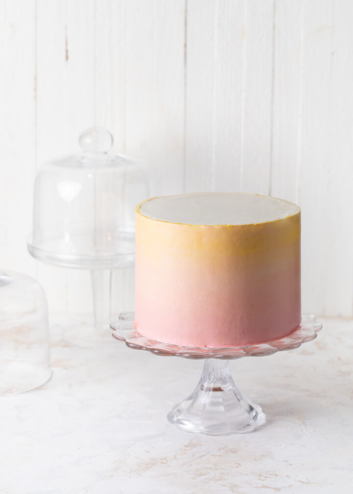 How to Ice an Ombré Cake Style Sweet