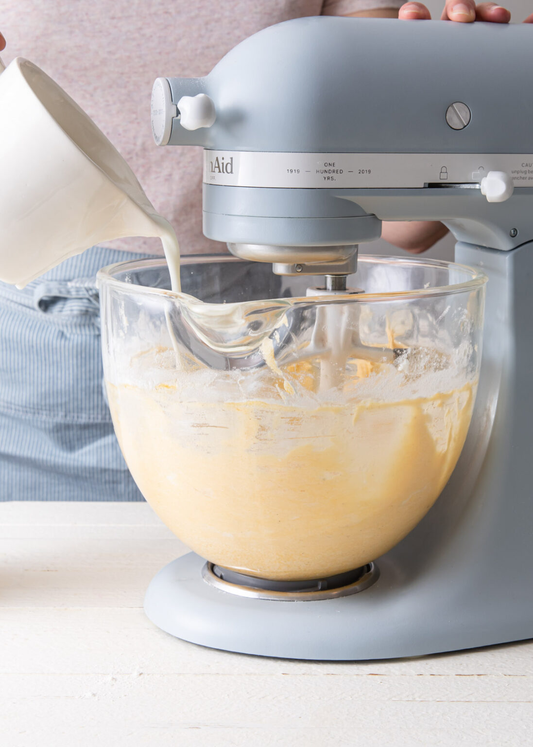 How to Use the Creaming Method for Fluffy Cakes - Style Sweet